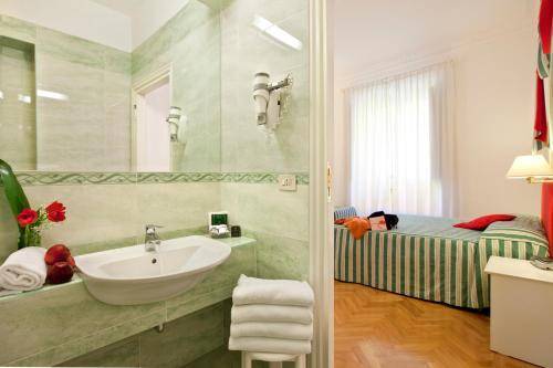 Hotel Italia, Rome