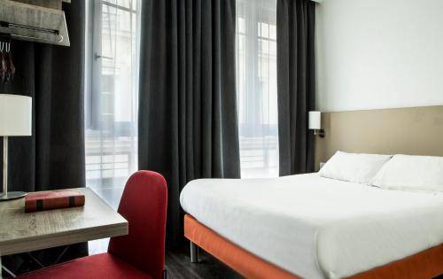 Republique Hotel, Paris