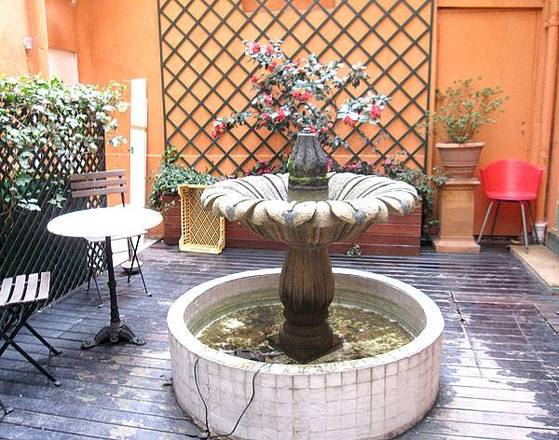 Hotel Beaumarchais, Paris
