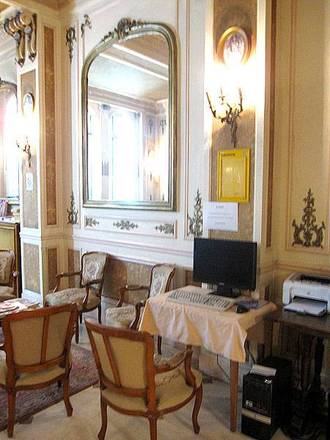 Hotel Beaumarchais, Paris