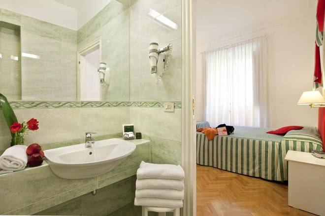 Hotel Italia, Rome